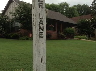 2054 Timberlane St, Hernando, MS 38632