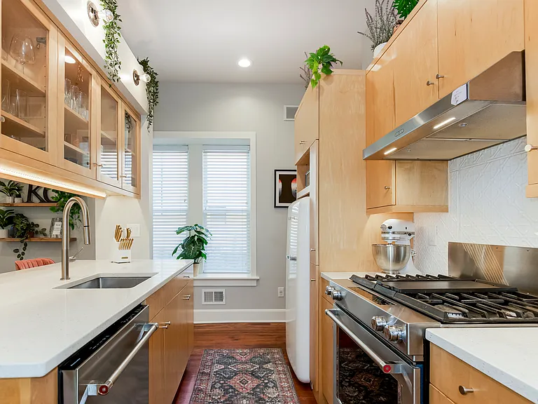 1617 Madison Ave — Photo 8