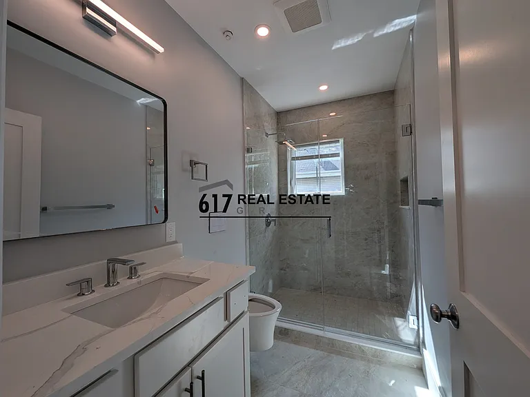 11 Holton St #3 — Photo 7