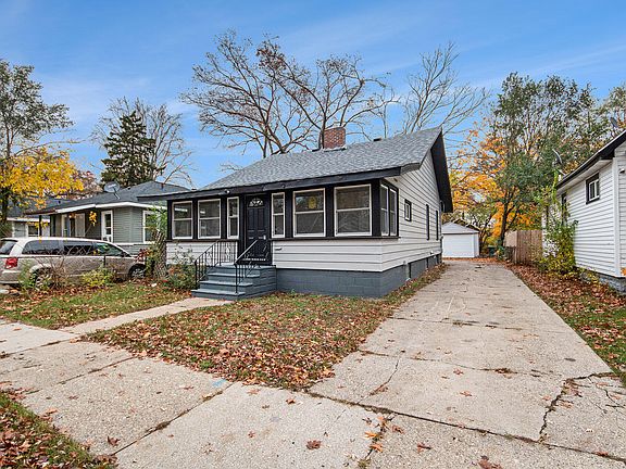 2nd image of 1626 Dyson St
