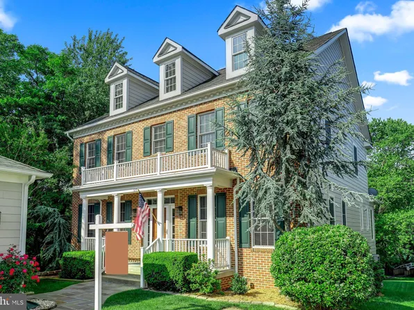 129 Amalfi Ct, Purcellville, VA 20132