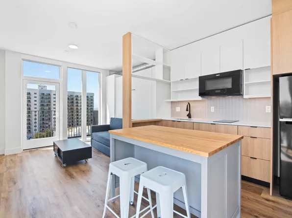 Parco, 800 B Ave #201-2, National City, CA 91950