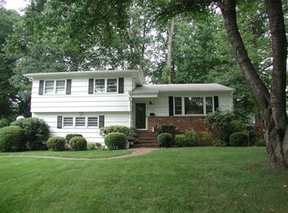 3 Herms Pl, Morristown, NJ 07960
