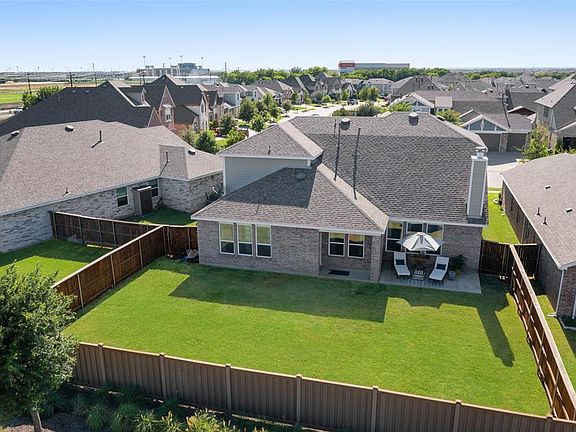 3rd image of 4438 Hazeltine Hills Dr