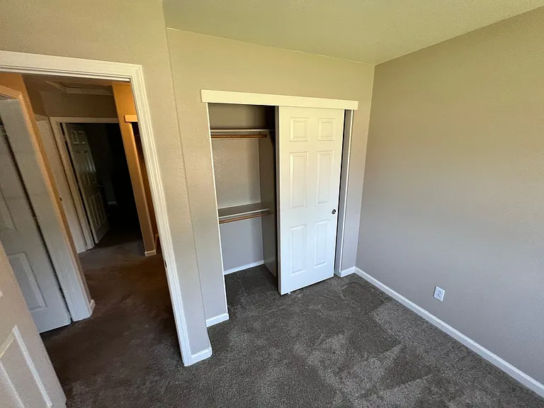 5724 Mist Ct — Photo 17
