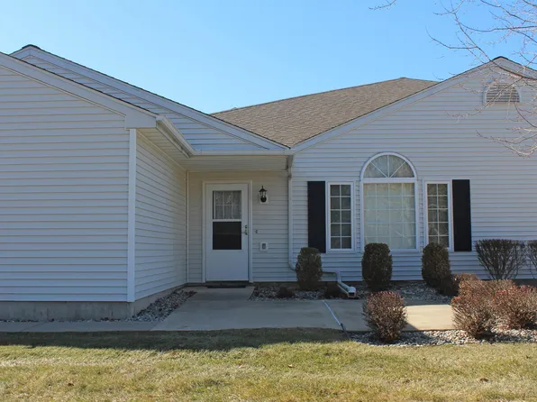 1003 Carriage Dr, Tecumseh, MI 49286