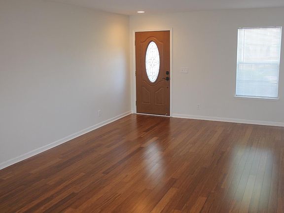 4th image of 1351 Briarberry Ln