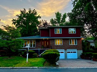 14 Hammett Ave, Englewood Cliffs, NJ 07632