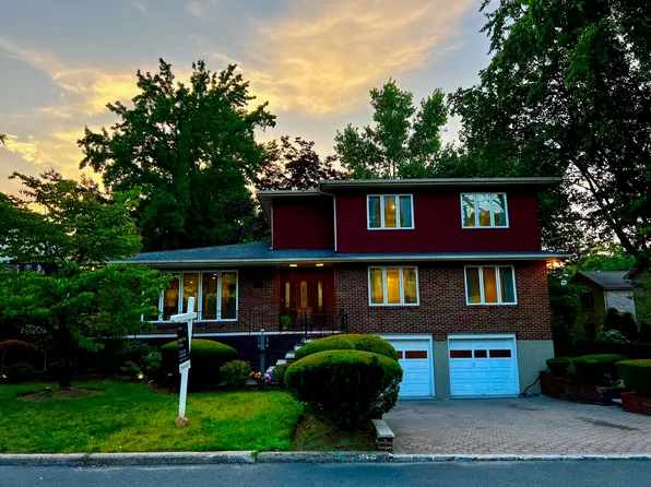14 Hammett Ave, Englewood Cliffs, NJ 07632