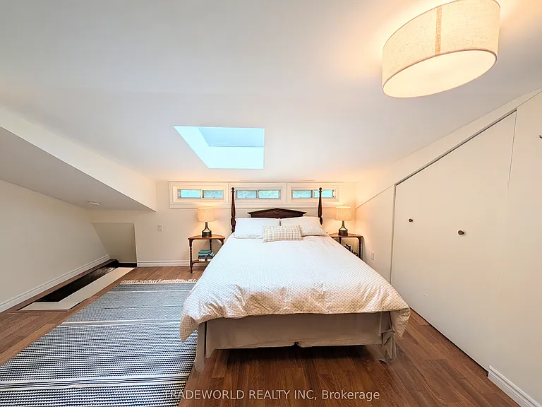 7 Costain Ave — Photo 24