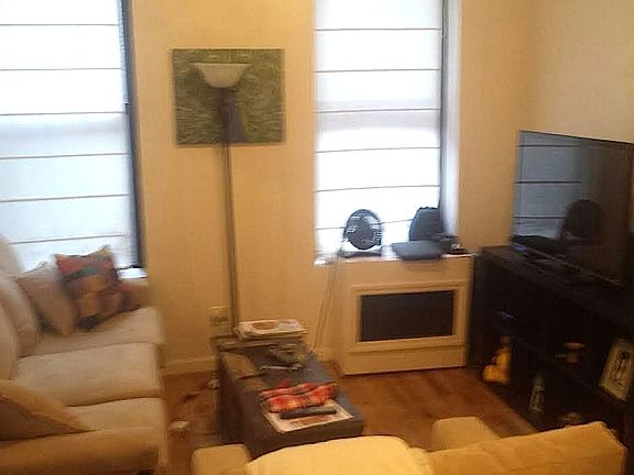 4th image of 1376 3rd Ave APT 3R