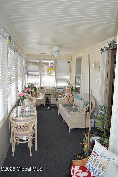 4th image of 323 Kenwood Avenue