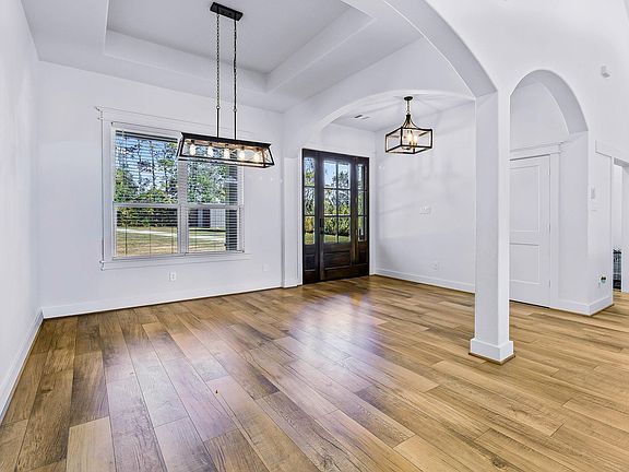 4th image of 440 Fm 223 Rd