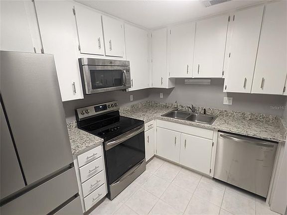 2nd image of 2700 Bayshore Blvd APT 2111