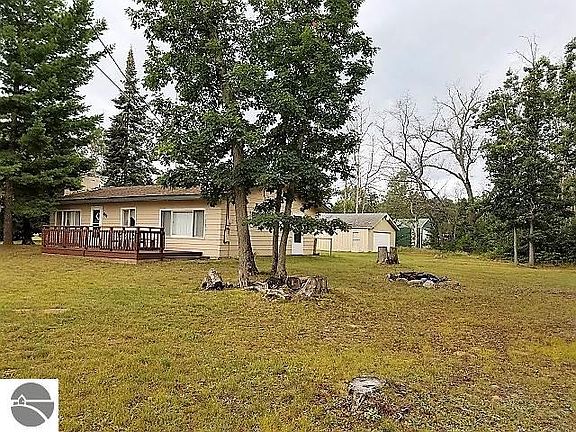 4th image of 4948 W Grand Blvd