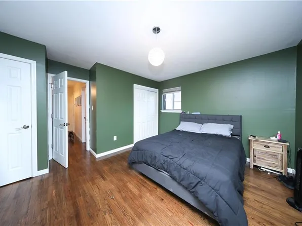 969 Armstrong Avenue image 25 of 34