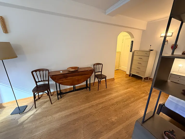 319 E 50th St #4J — Photo 15