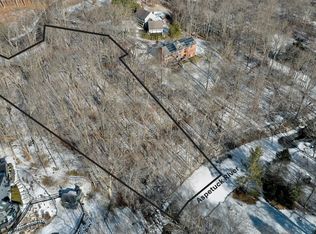 18 Hunt Ln, Weston, CT 06883