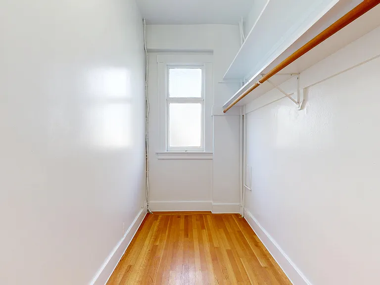 1060 Bush Street — Photo 30