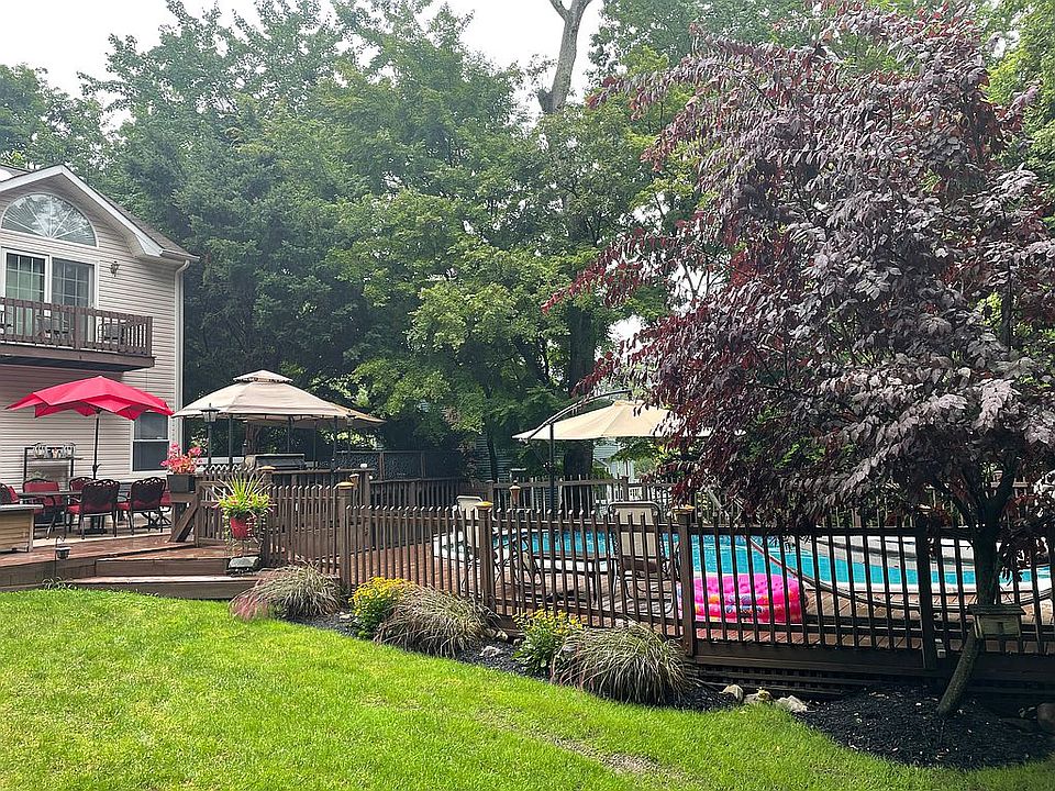 2nd image of 132 Christian Ave