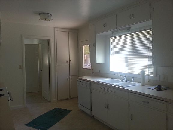 5th image of 1111 McKinley Ave