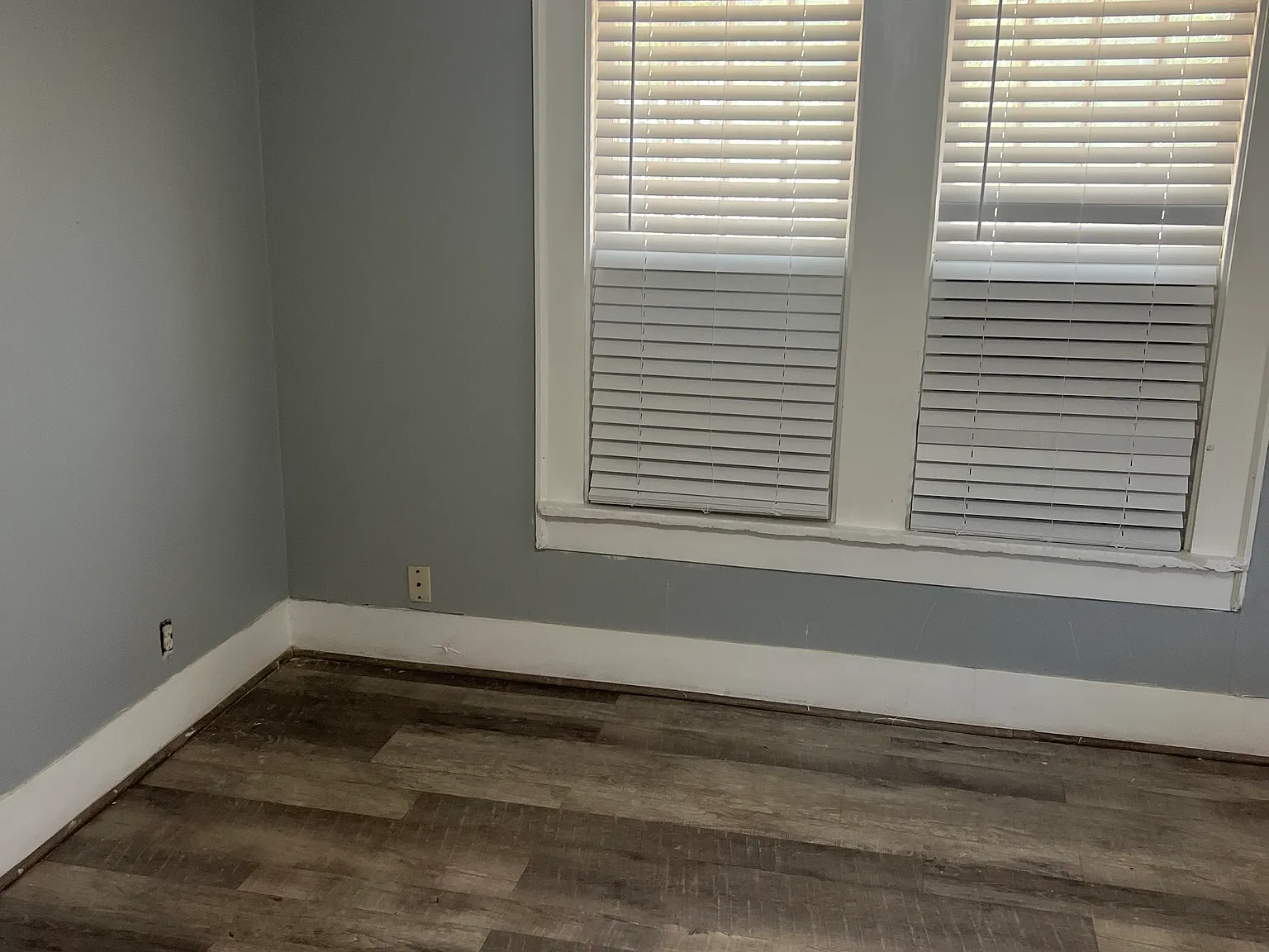 401 Ross Ave — Photo 2
