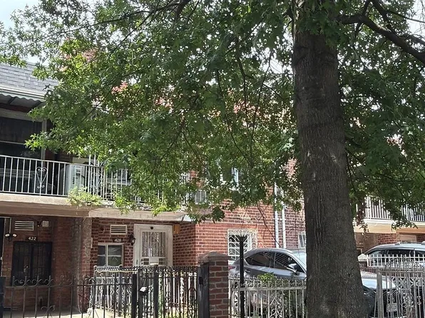 420 E 57th St, Brooklyn, NY 11203