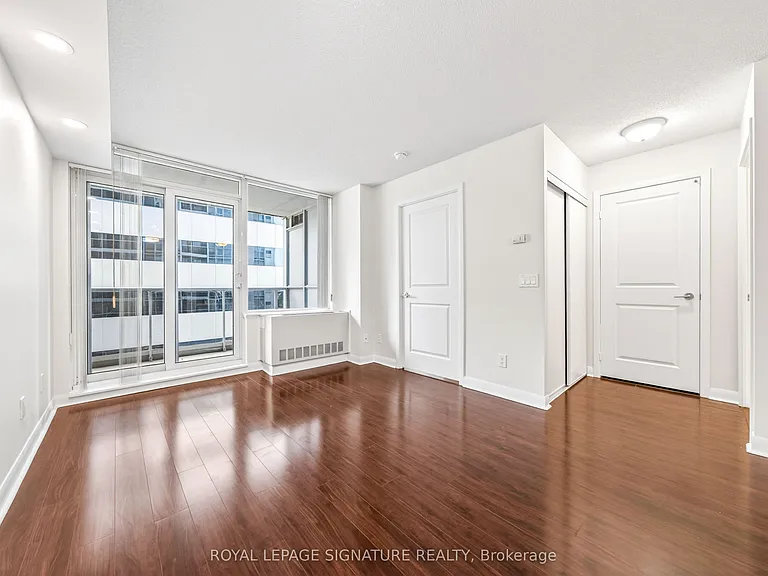 4968 Yonge St #712 — Photo 16