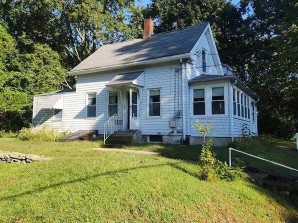 49 Green St, Milford, MA 01757