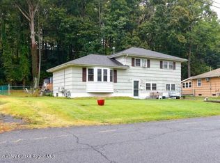 6 Redwood Rd, Saugerties, NY 12477