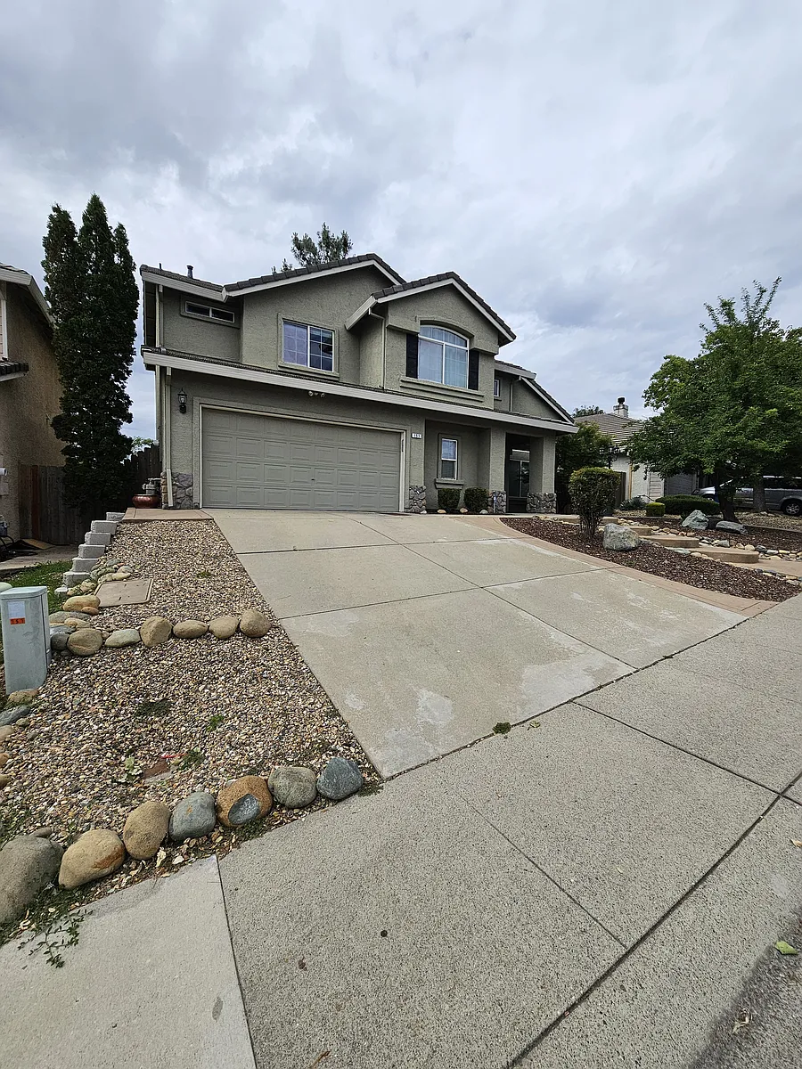 Building Photo - 151 Lembi Dr