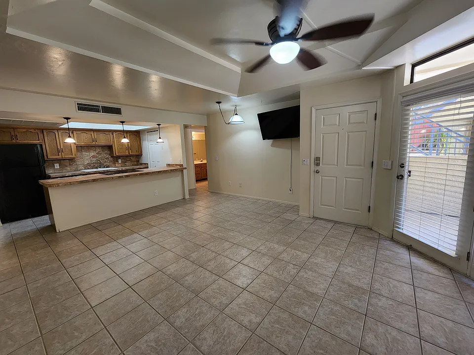 1200 E River Rd #C31