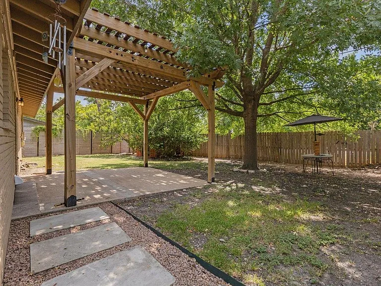 7604 Robalo Rd — Photo 28
