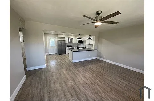 2012 W Orangewood Ave #2 Photo 1