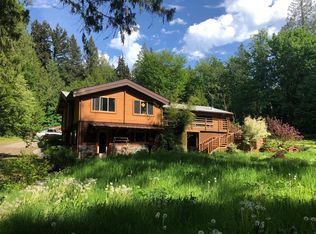 9300 Holly Farm Ln NE, Bainbridge Island, WA 98110