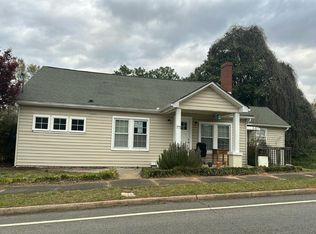 771 E Currahee St, Toccoa, GA 30577
