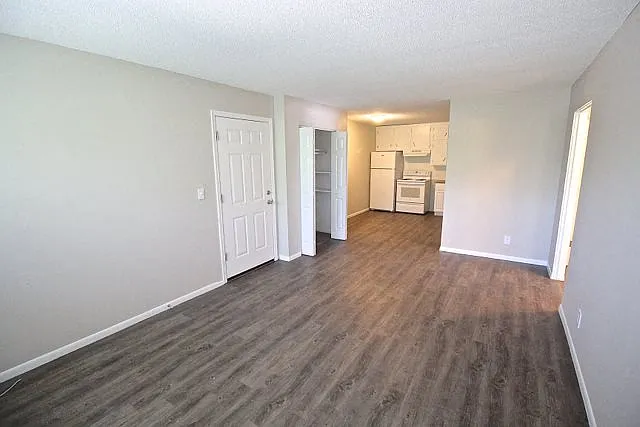 Fisher Court — Photo 12