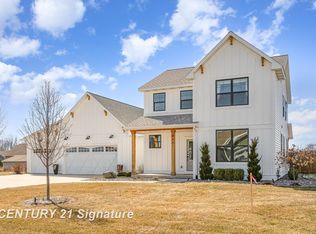 8981 N Meadows Ct, Freeland, MI 48623