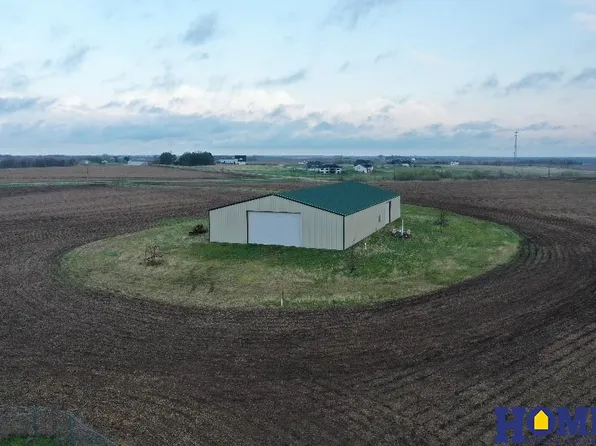 20600 S 54th St, Hickman, NE 68372