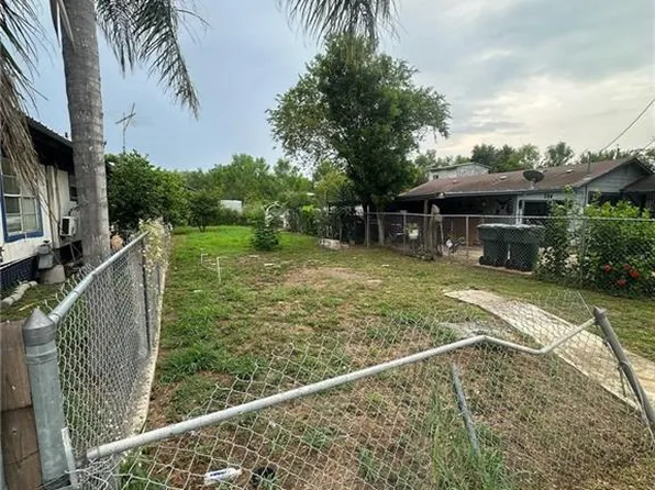 208 N Calle Juanita St, Edcouch, TX 78538