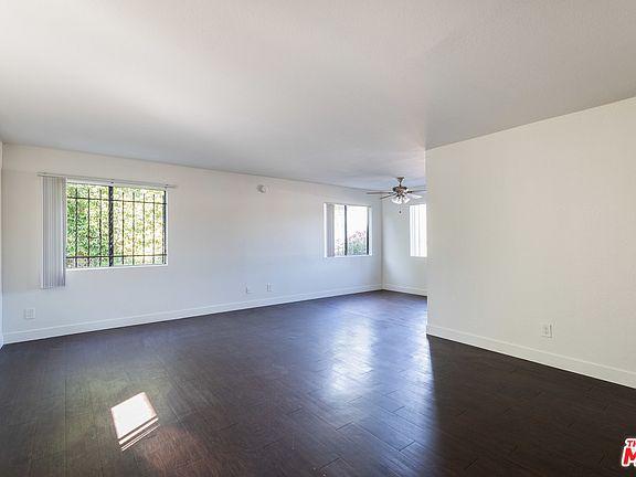 2nd image of 501 E Hyde Park Pl #6