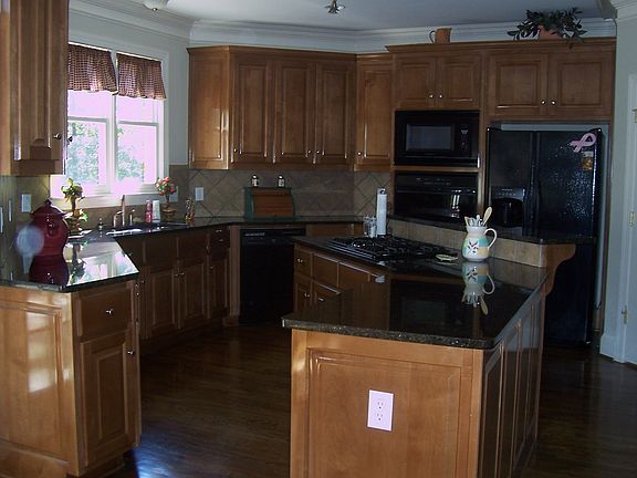 Gourmet Kitchen
