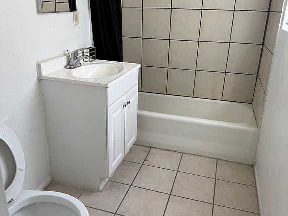 5th image of 20744 Thunderbird Rd APT 02