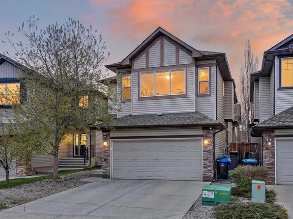 64 E Cranridge Cres SE, Calgary, AB T3M 0J3