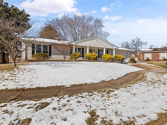 2nd image of 1429 Chandellay Dr