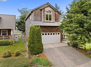 1280 Queen St, Seaside, OR 97138