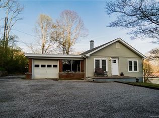 220 Harrison St, Swannanoa, NC 28778