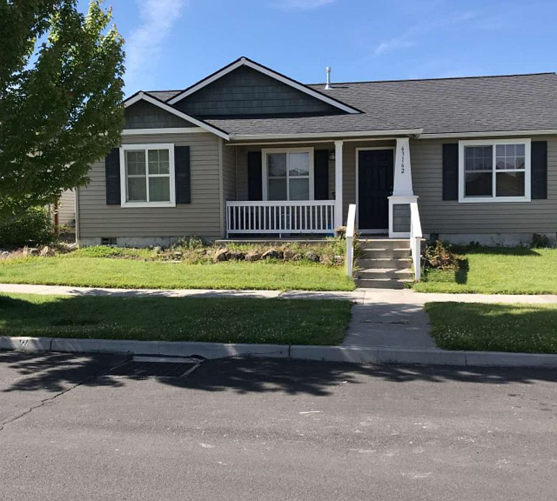 1st image of 63162 NE De Haviland St