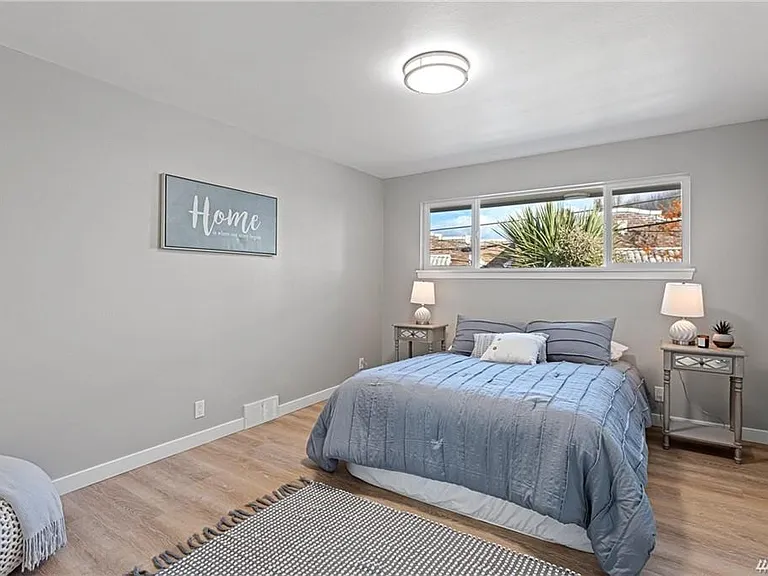 2301 Bonair Pl SE — Photo 10