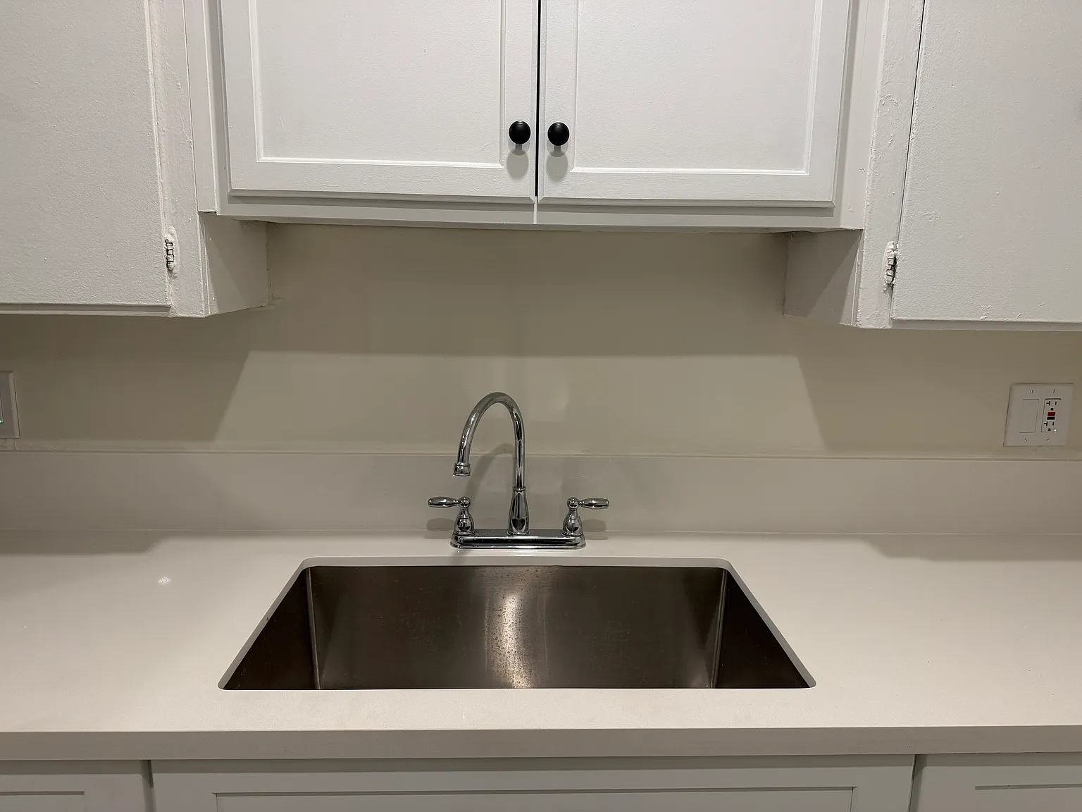 2 bed, 1.5 bath, 910 sqft, $2,775 — Photo 4